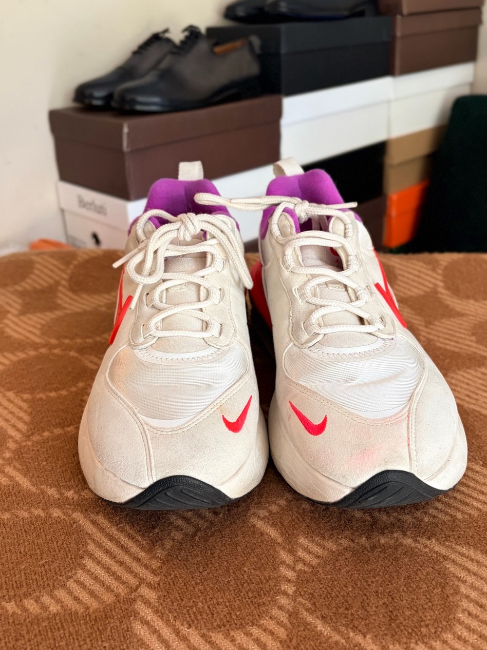 *pre-loved* Nike Wmns Air Max Verona 'White Crimson Purple' - Picture 2 of 6